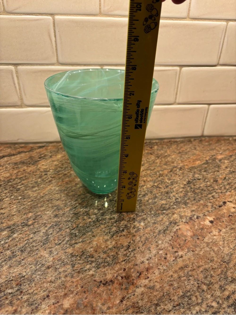 Murano Kosta Boda Style Green Marbled Swirled Glass Vase 7” Tall